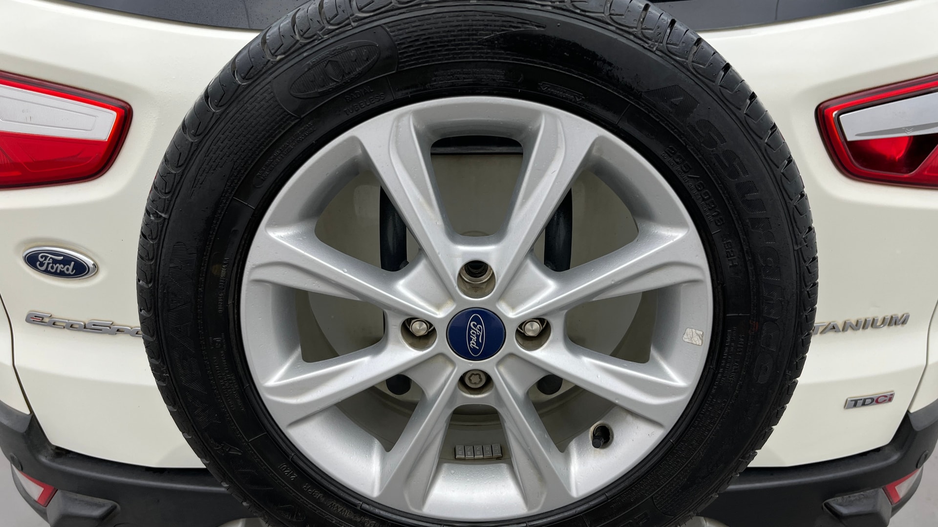 View 2020 Ford EcoSport 1.5 TDCi Diesel Ambiente BS IV Image 17 Used 2020 Ford EcoSport 1.5 TDCi Diesel Ambiente BS IV Image 17