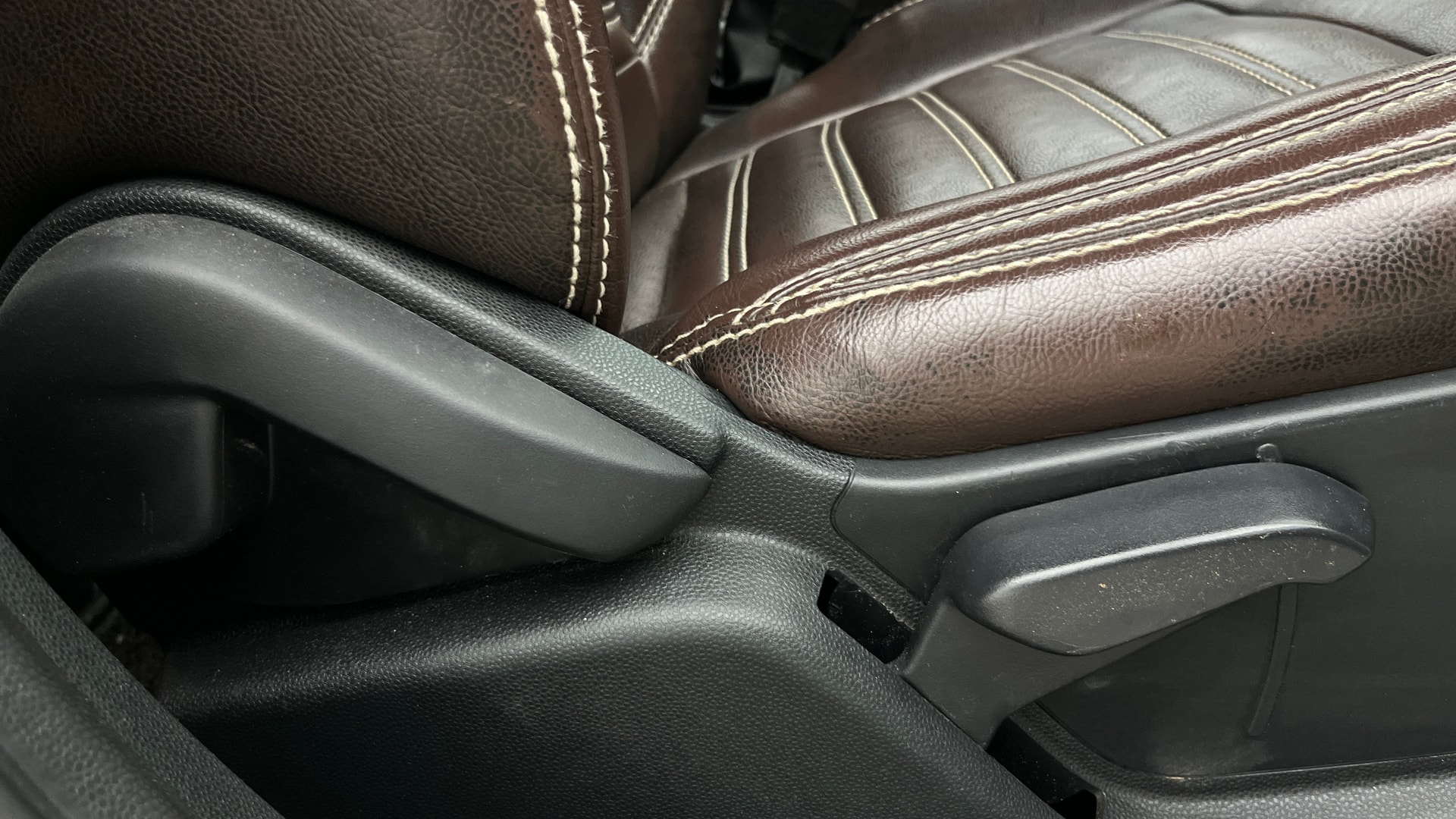 View 2020 Ford EcoSport 1.5 TDCi Diesel Ambiente BS IV Image 11 Used 2020 Ford EcoSport 1.5 TDCi Diesel Ambiente BS IV Image 11