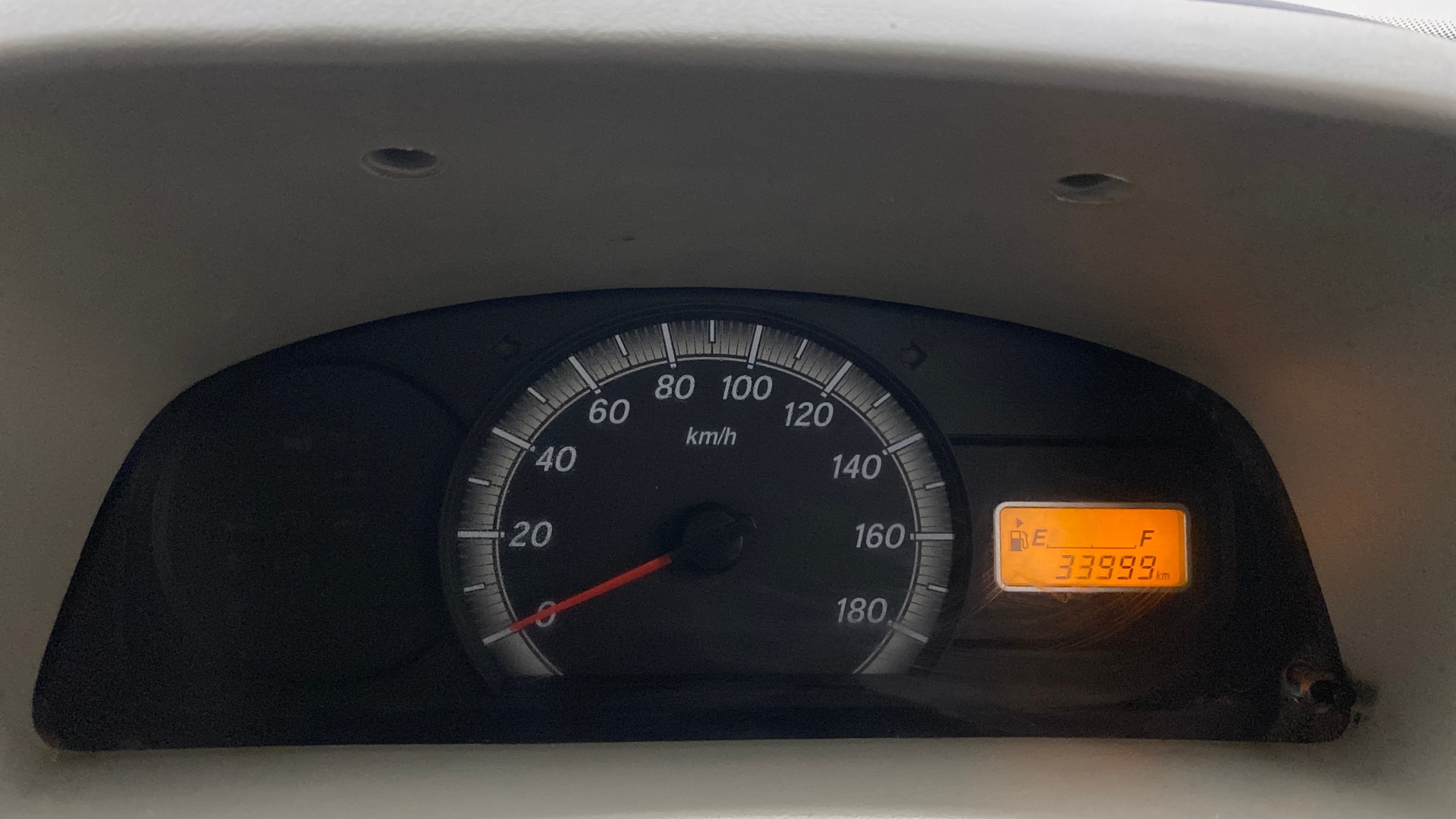 View 2022 Maruti Suzuki 1000 Base Variant Image 33 Used 2022 Maruti Suzuki 1000 Base Variant Image 33