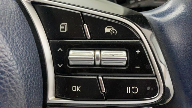 View Kia Carens Image 3 Used Kia Carens Image 3