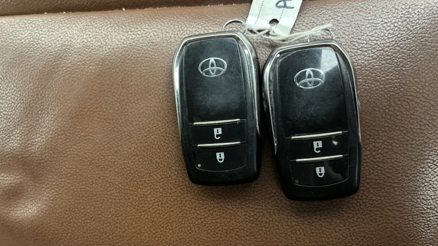View Toyota Innova Crysta Image 20 Used Toyota Innova Crysta Image 20