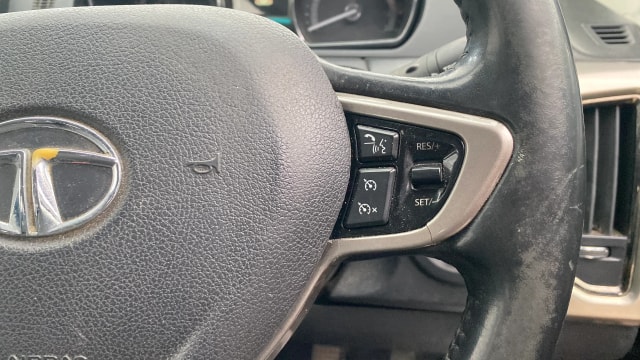 View Tata Hexa Image 3 Used Tata Hexa Image 3