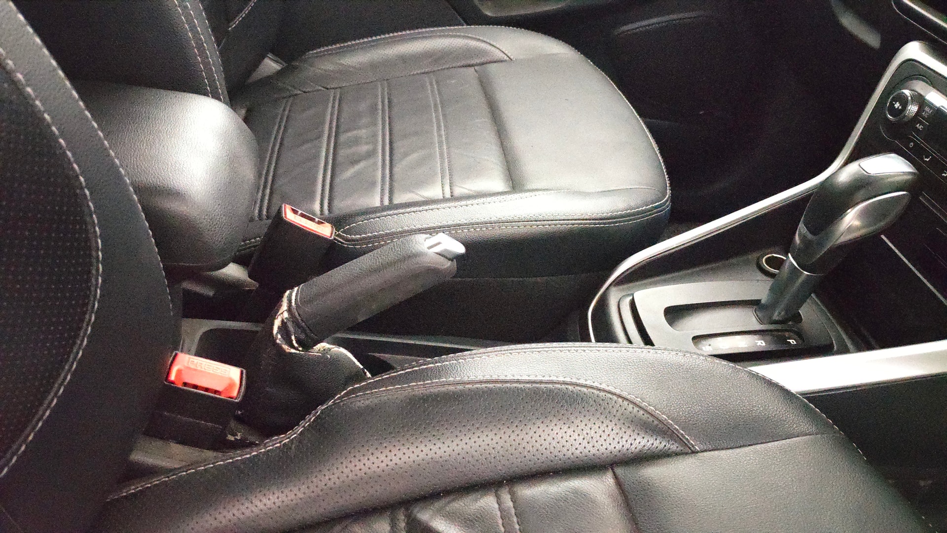 View 2018 Ford EcoSport 1.5 TDCi Diesel Ambiente BS IV Image 39 Used 2018 Ford EcoSport 1.5 TDCi Diesel Ambiente BS IV Image 39