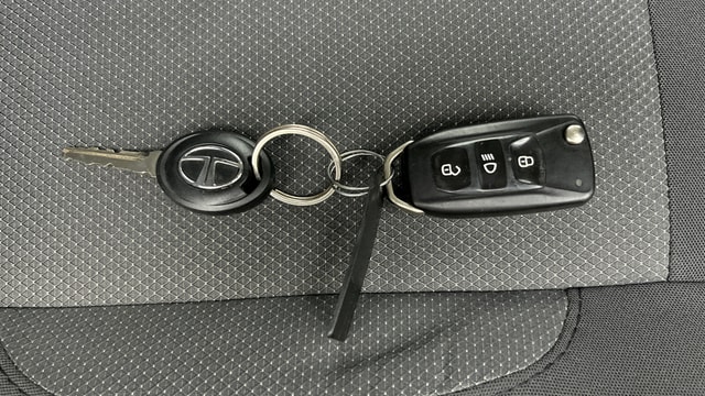 View Tata Hexa Image 28 Used Tata Hexa Image 28