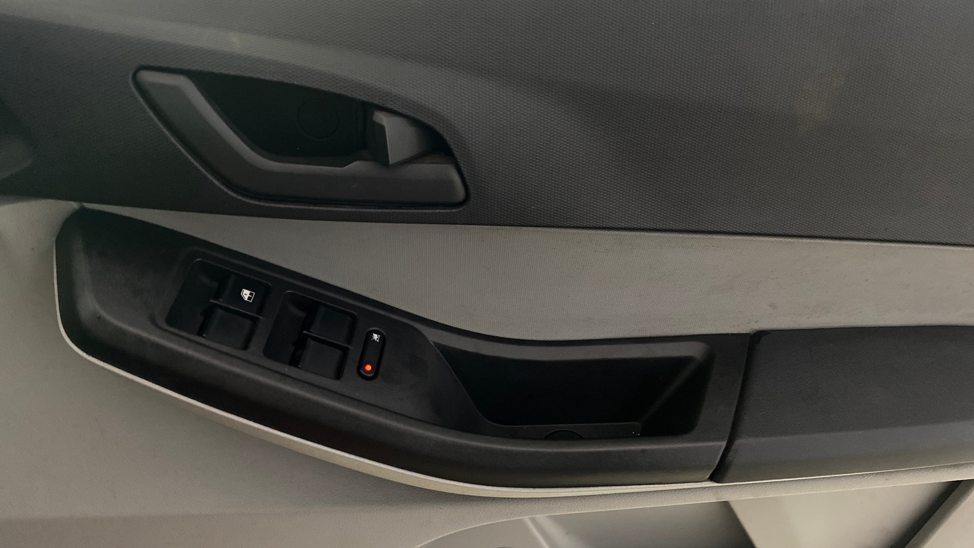 View 2020 Tata Tiago Revotorq XB Image 32 Used 2020 Tata Tiago Revotorq XB Image 32