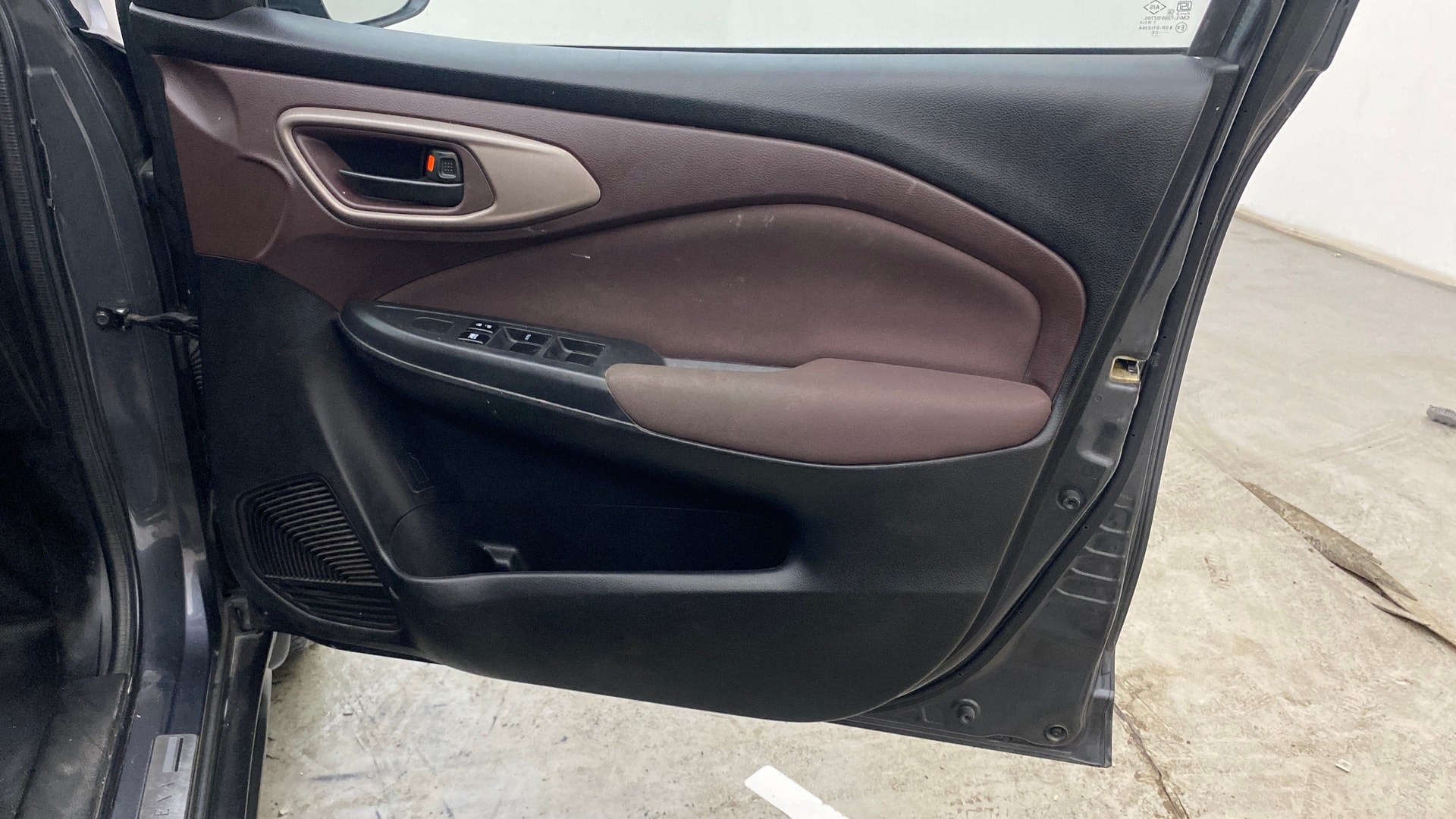 View 2024 Maruti Suzuki 1000 Base Variant Image 32 Used 2024 Maruti Suzuki 1000 Base Variant Image 32