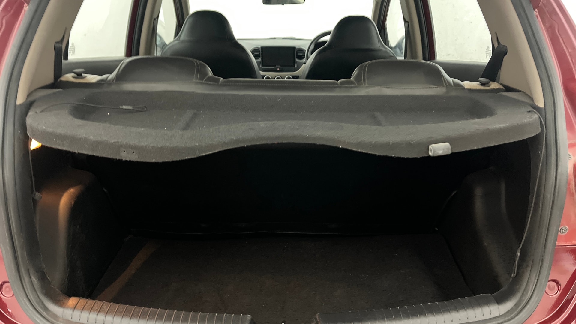 View 2014 Hyundai Grand i10 Sportz 1.2 Kappa Image 10 Used 2014 Hyundai Grand i10 Sportz 1.2 Kappa Image 10