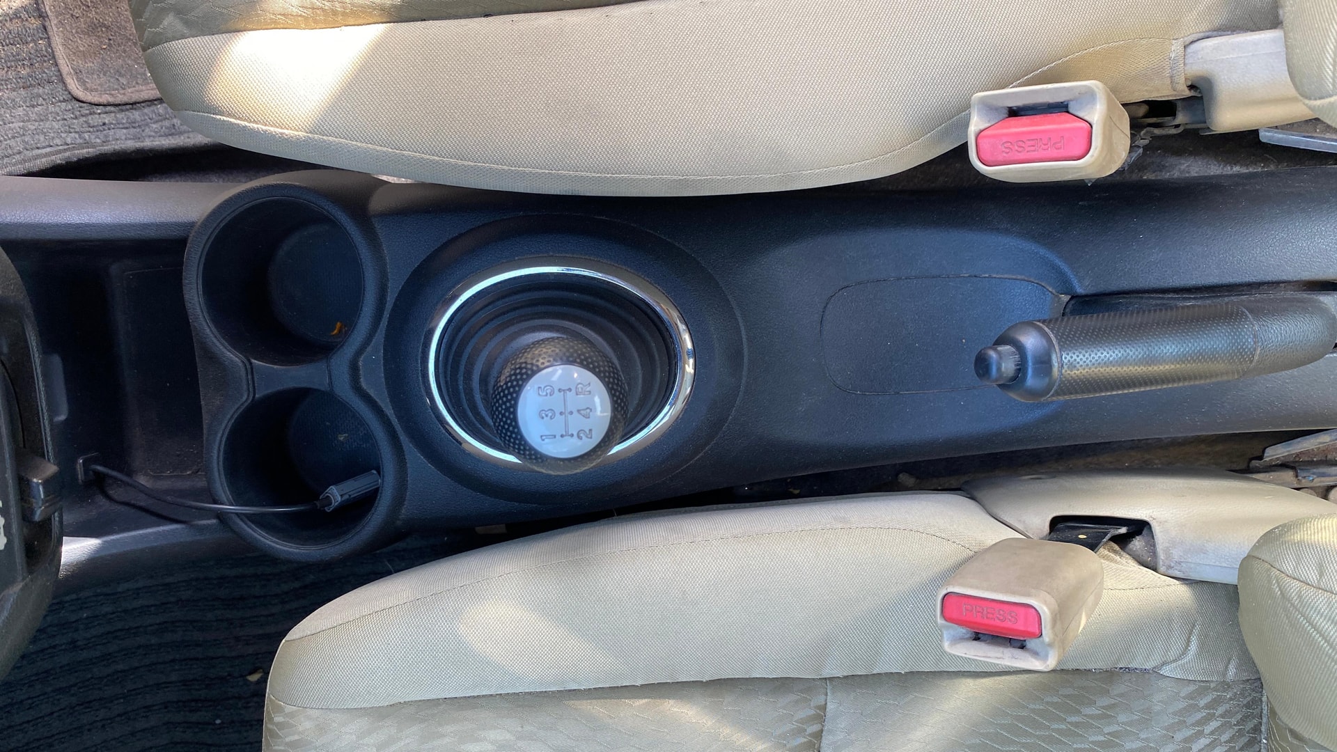 View 2015 Honda Amaze E MT Petrol BS IV Image 37 Used 2015 Honda Amaze E MT Petrol BS IV Image 37