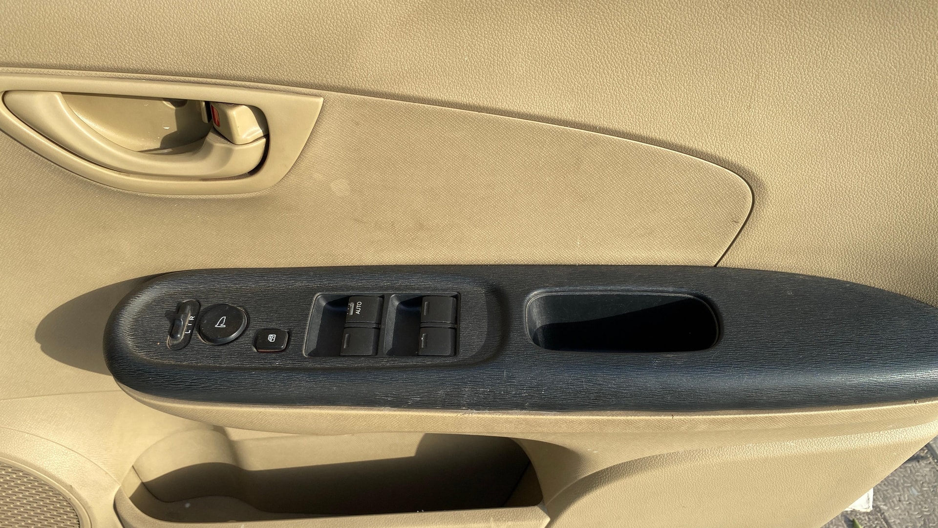 View 2015 Honda Amaze E MT Petrol BS IV Image 32 Used 2015 Honda Amaze E MT Petrol BS IV Image 32