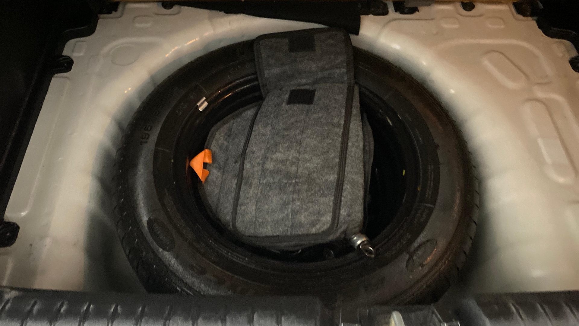View 2019 Hyundai Venue E 1.2 Petrol BS IV Image 26 Used 2019 Hyundai Venue E 1.2 Petrol BS IV Image 26