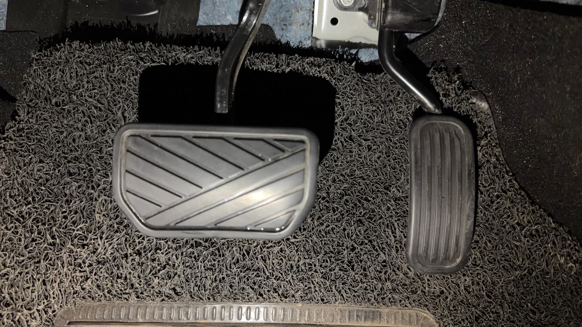 View 2024 Toyota Urban Cruiser Hyryder V e-Drive 2WD HYBRID Image 29 Used 2024 Toyota Urban Cruiser Hyryder V e-Drive 2WD HYBRID Image 29