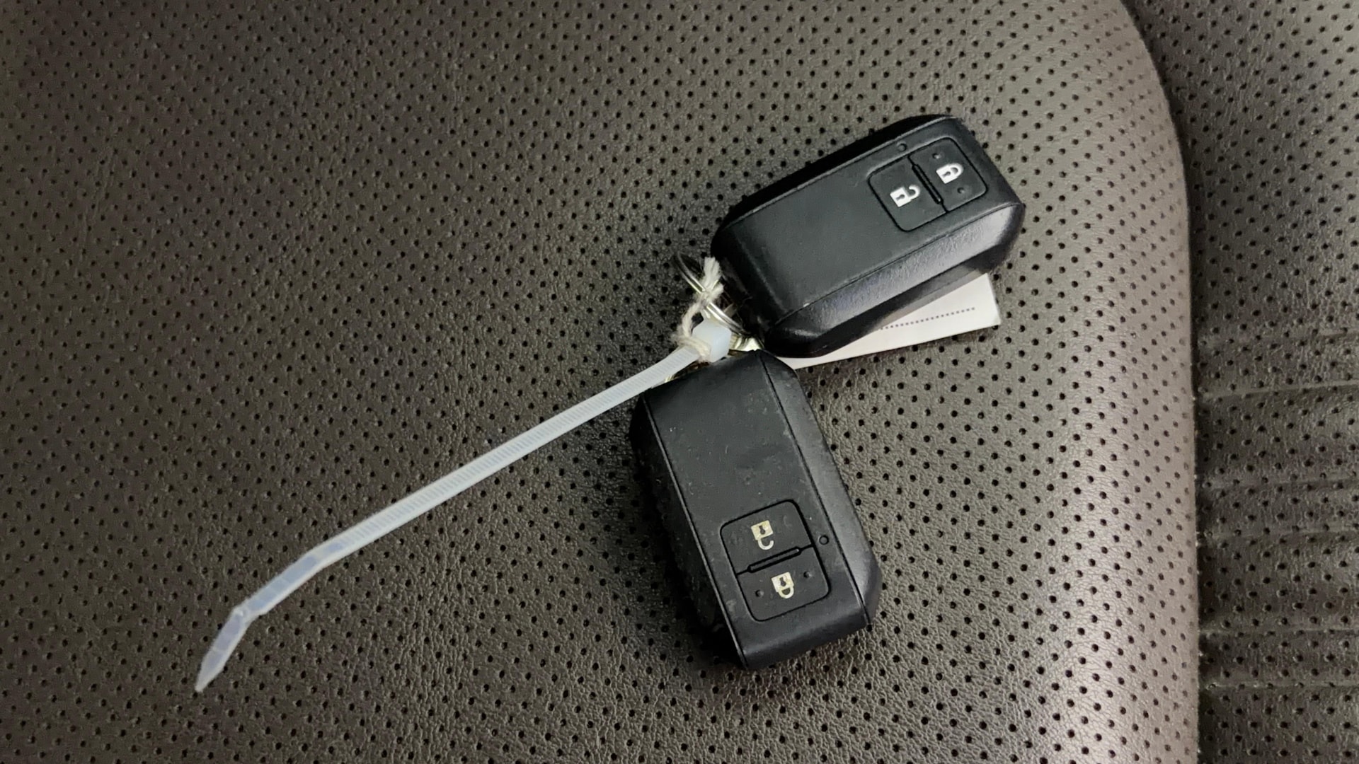 View 2024 Toyota Urban Cruiser Hyryder V e-Drive 2WD HYBRID Image 19 Used 2024 Toyota Urban Cruiser Hyryder V e-Drive 2WD HYBRID Image 19