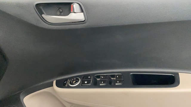 View Hyundai Grand i10 Image 33 Used Hyundai Grand i10 Image 33