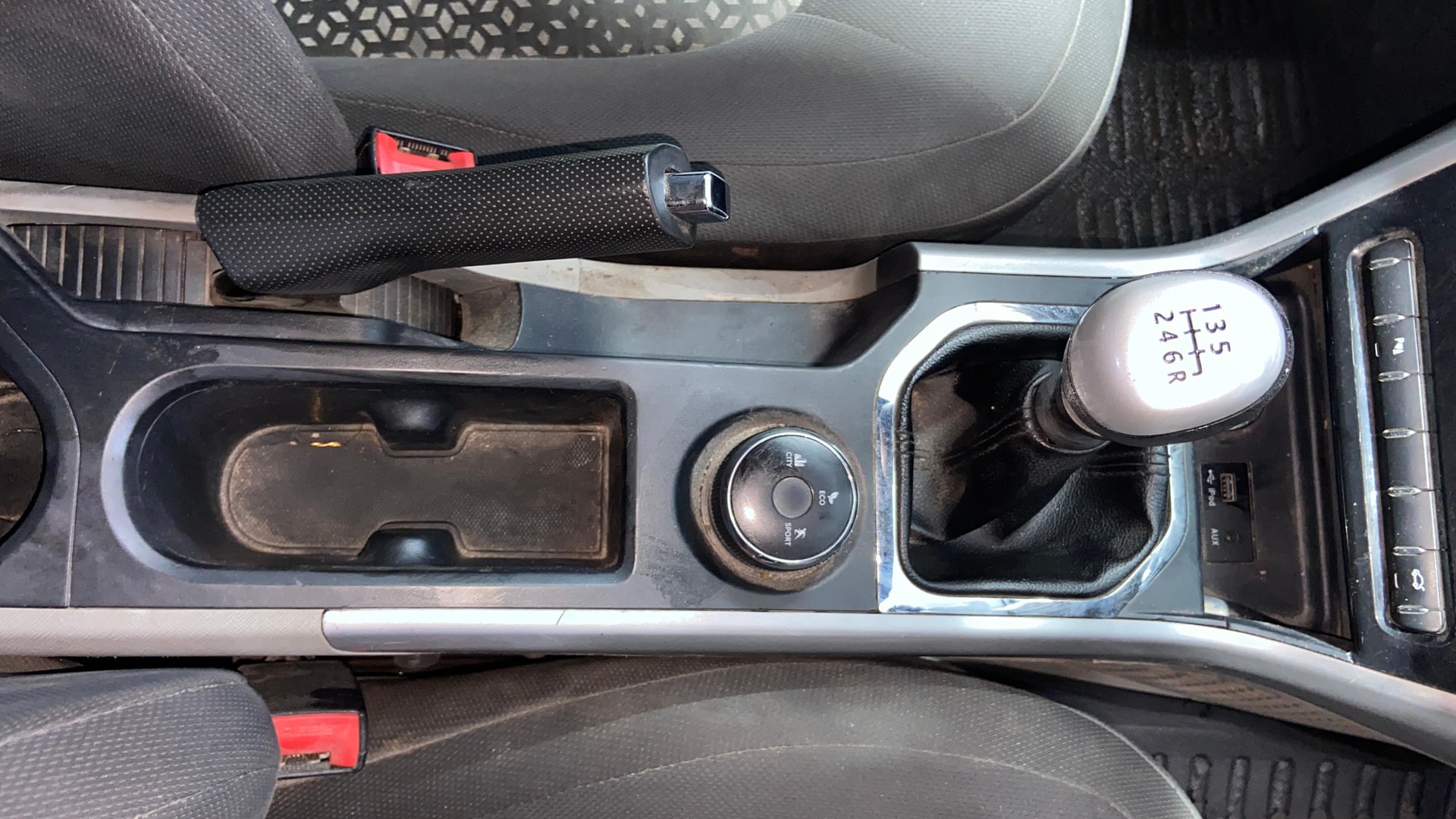 View 2019 Tata Nexon Revotorq XT Image 38 Used 2019 Tata Nexon Revotorq XT Image 38