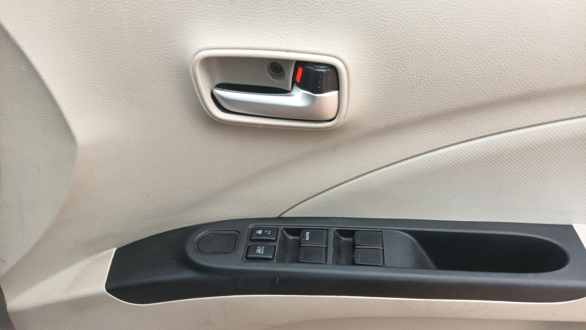 View 2018 Maruti Suzuki 1000 Base Variant Image 32 Used 2018 Maruti Suzuki 1000 Base Variant Image 32