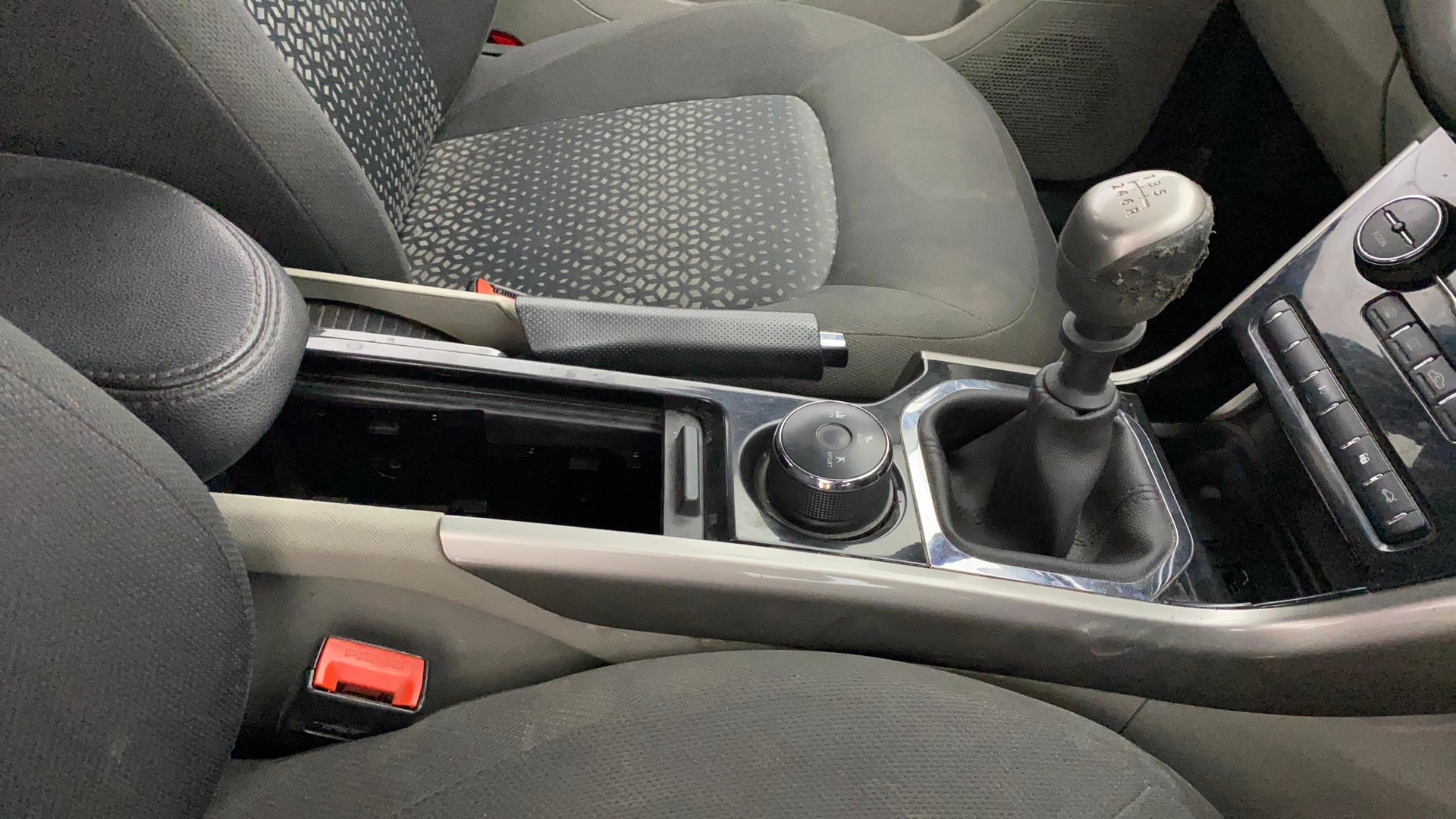 View 2019 Tata Nexon Revotron XE Image 39 Used 2019 Tata Nexon Revotron XE Image 39