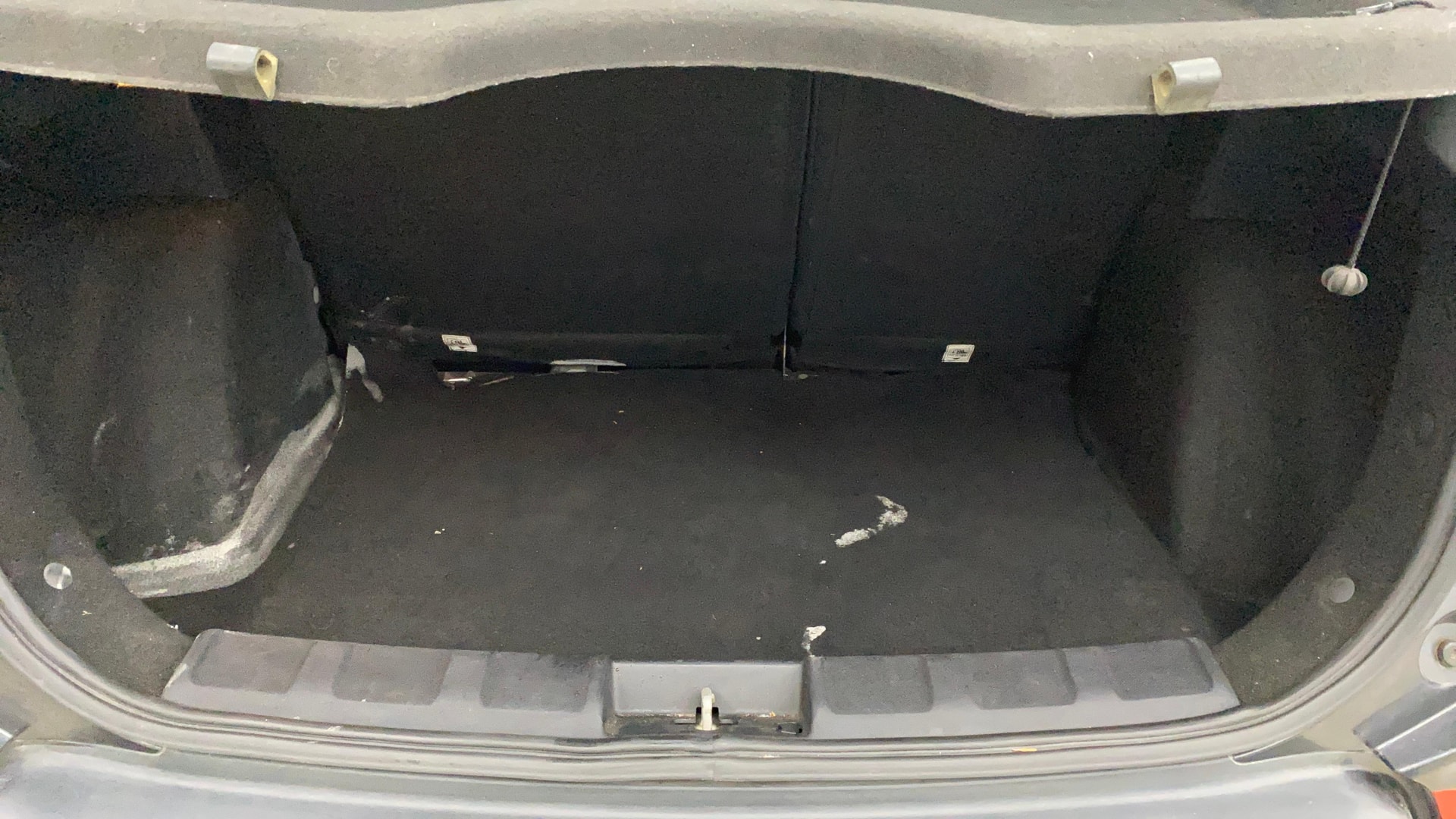 View 2019 Tata Nexon Revotron XE Image 10 Used 2019 Tata Nexon Revotron XE Image 10