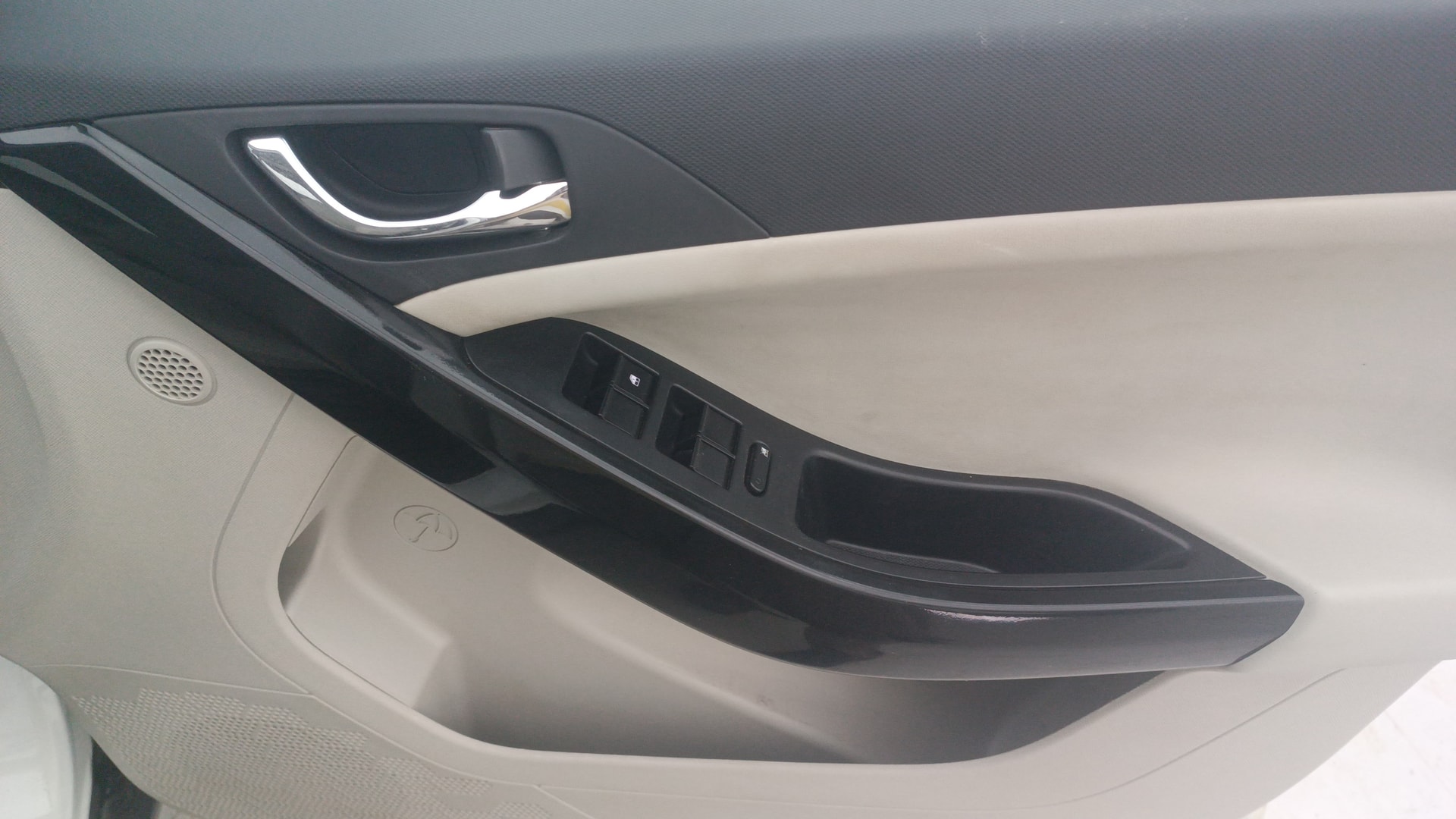 View 2022 Tata Nexon Revotron XE Image 40 Used 2022 Tata Nexon Revotron XE Image 40