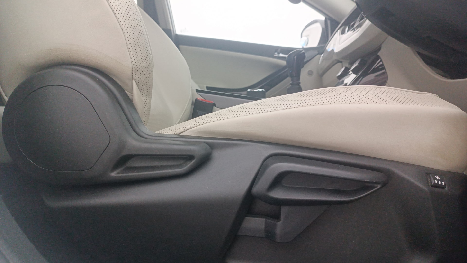 View 2022 Tata Nexon Revotron XE Image 11 Used 2022 Tata Nexon Revotron XE Image 11
