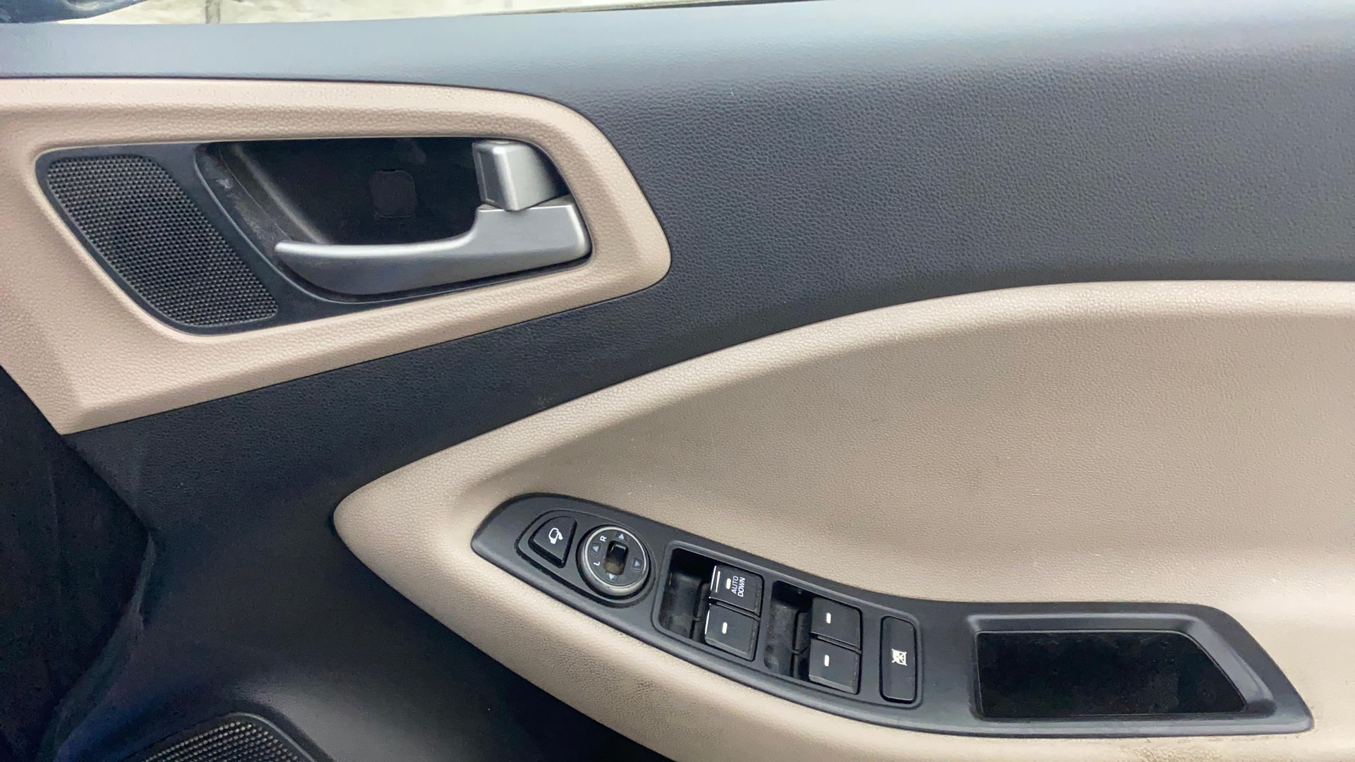 View 2018 Hyundai Elite i20 1.4 Asta Diesel Image 33 Used 2018 Hyundai Elite i20 1.4 Asta Diesel Image 33