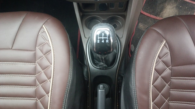 View Renault Duster Image 38 Used Renault Duster Image 38