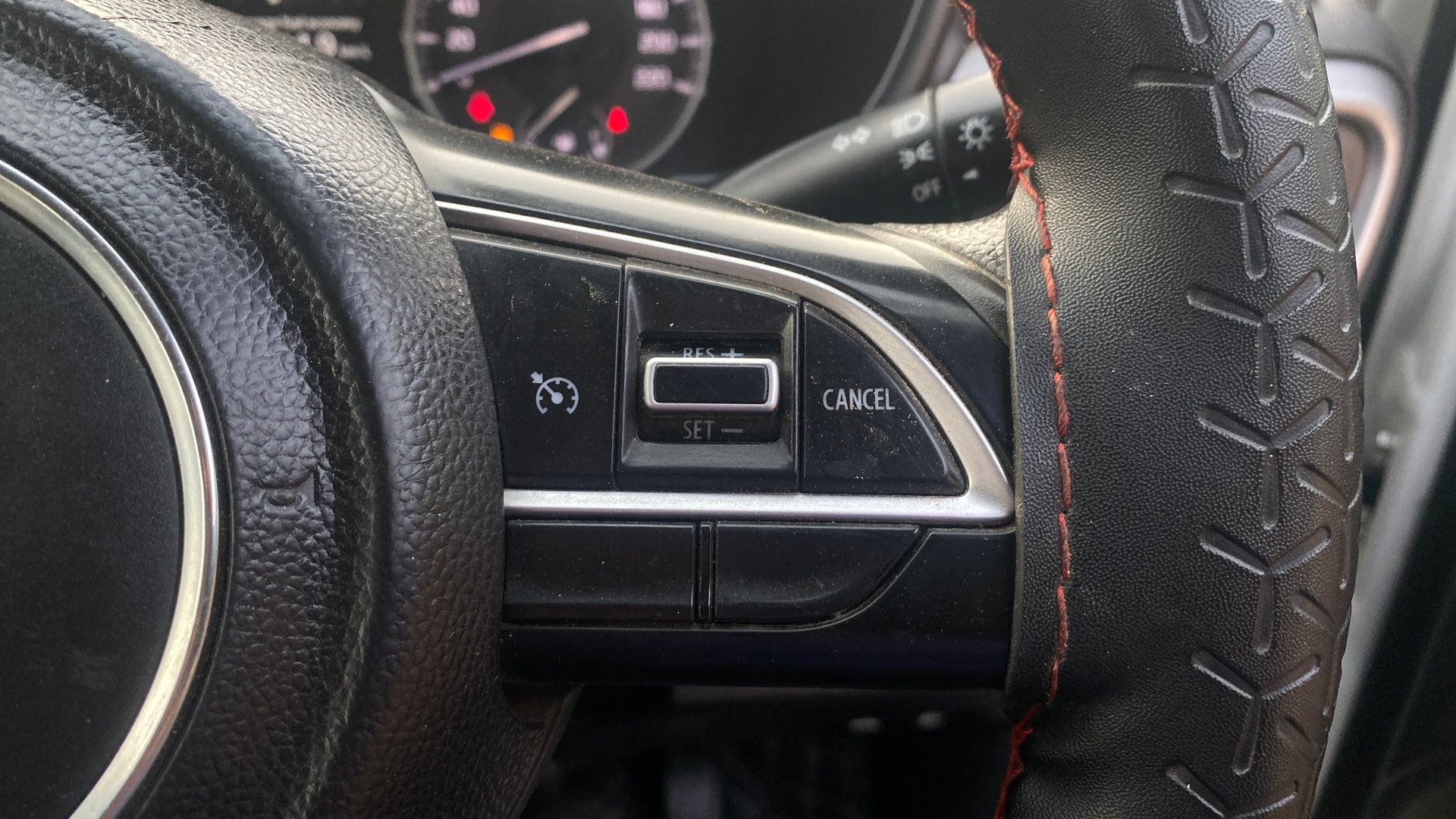 View 2022 Maruti Suzuki 1000 Base Variant Image 3 Used 2022 Maruti Suzuki 1000 Base Variant Image 3