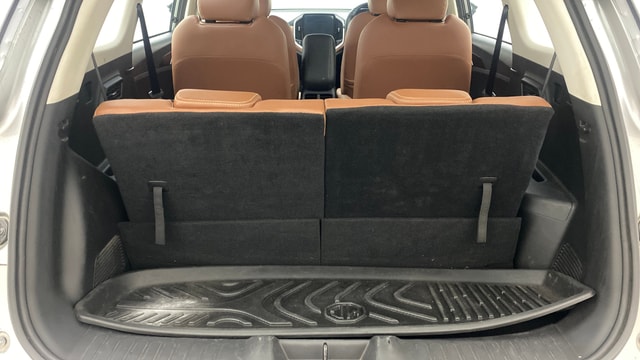 View MG Hector Plus Image 7 Used MG Hector Plus Image 7