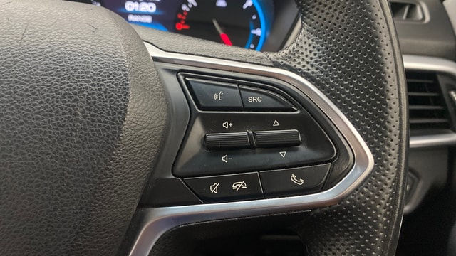 View MG Hector Plus Image 3 Used MG Hector Plus Image 3