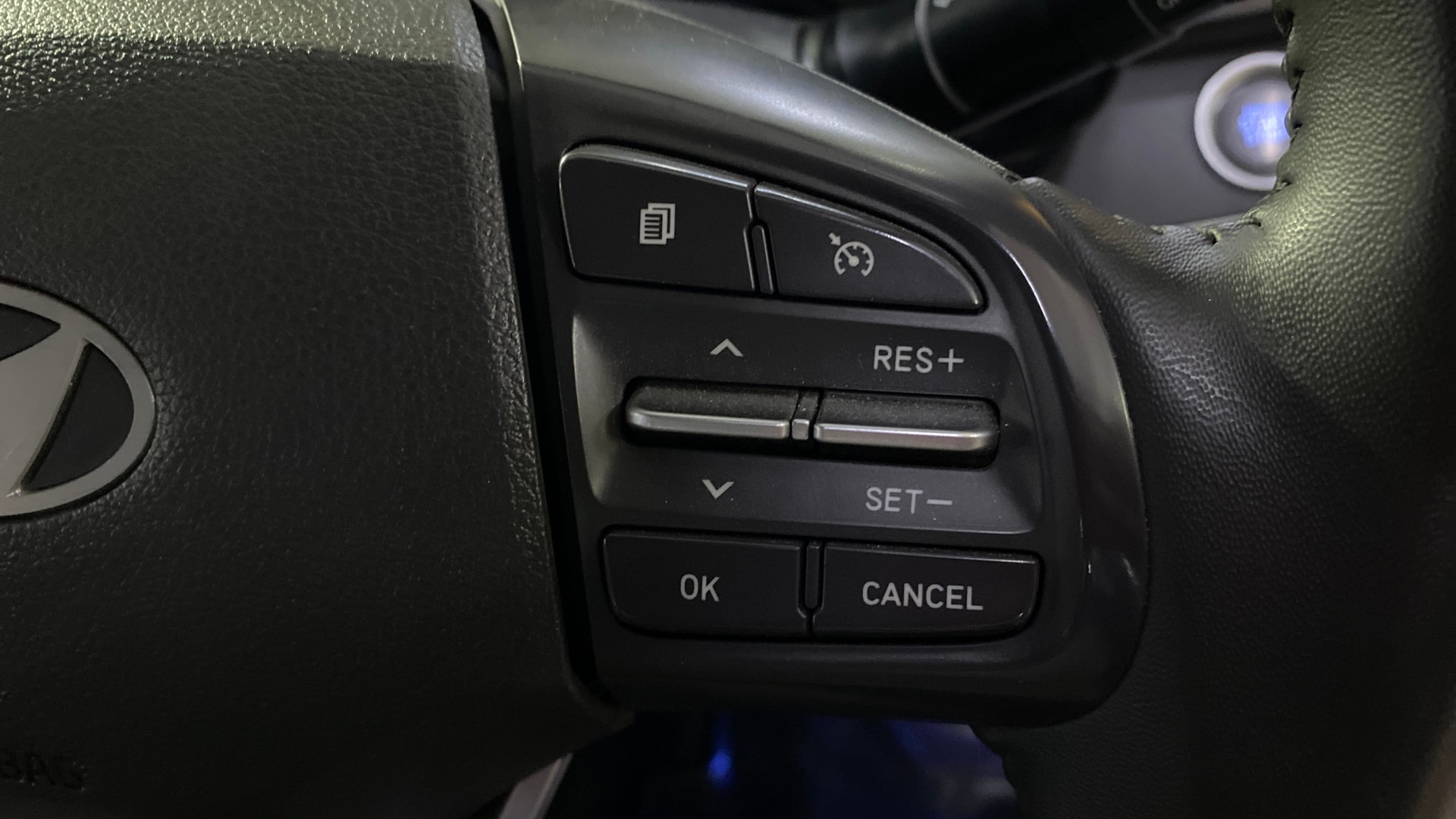 View 2023 Hyundai Grand i10 Nios Asta Petrol AMT Image 3 Used 2023 Hyundai Grand i10 Nios Asta Petrol AMT Image 3