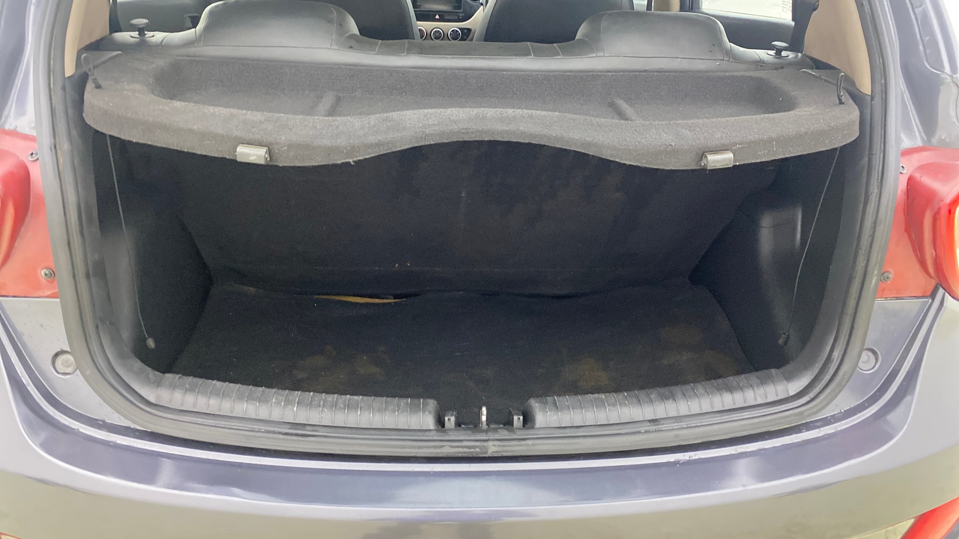 View 2015 Hyundai Grand i10 Magna 1.2 Kappa VTVT Image 10 Used 2015 Hyundai Grand i10 Magna 1.2 Kappa VTVT Image 10