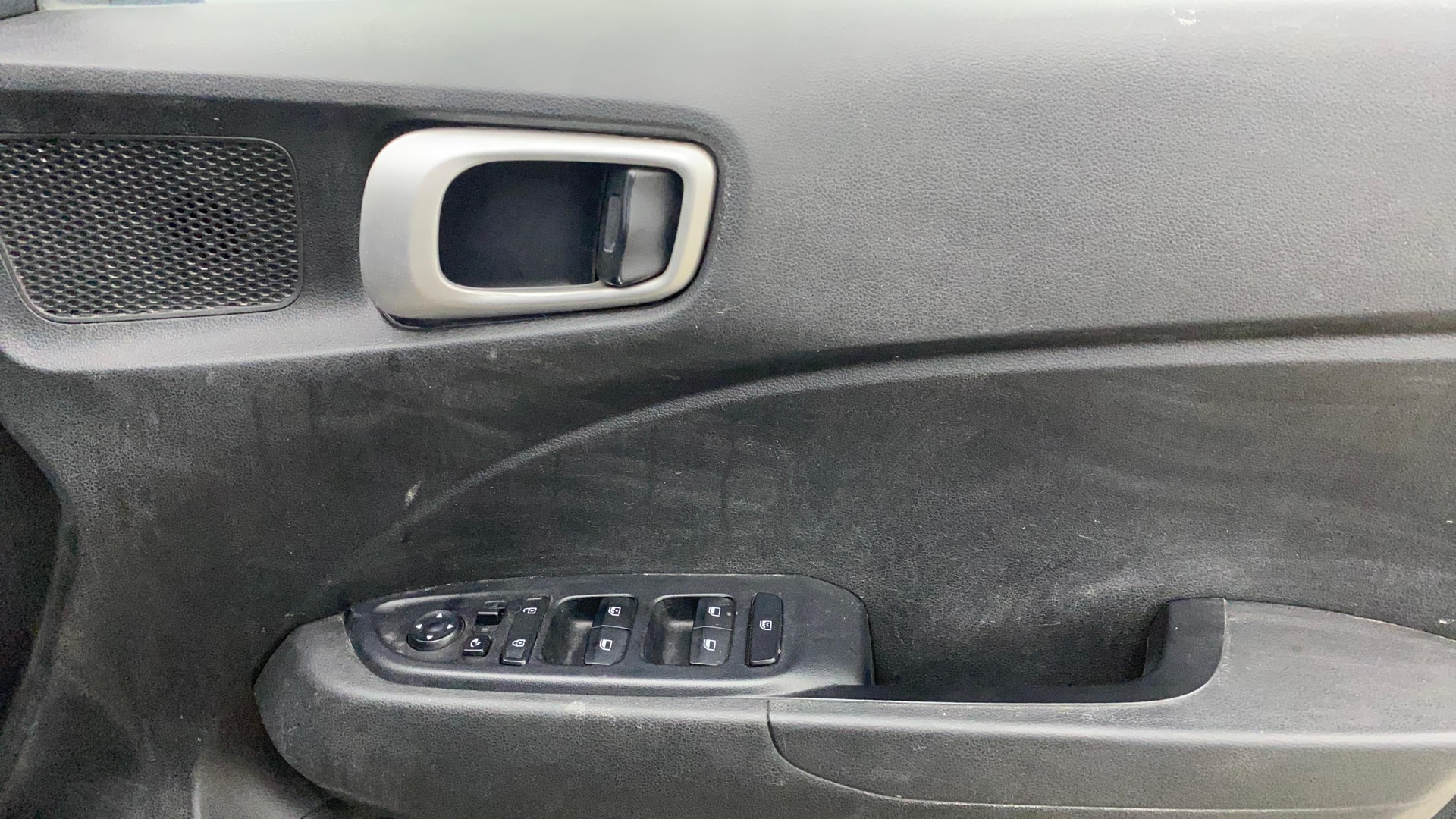 View 2020 Hyundai Venue SX Plus 1.0 Petrol AT Image 35 Used 2020 Hyundai Venue SX Plus 1.0 Petrol AT Image 35