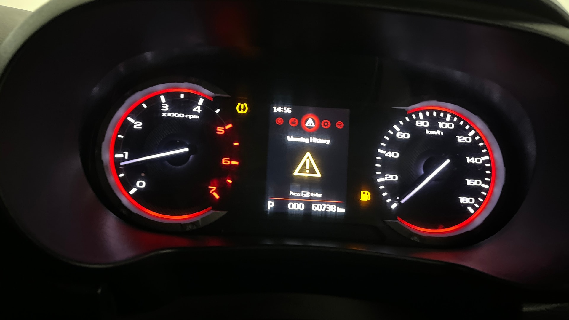 View 2021 Mahindra Thar AX Standard Manual Soft Top 6 Seater Image 31 Used 2021 Mahindra Thar AX Standard Manual Soft Top 6 Seater Image 31