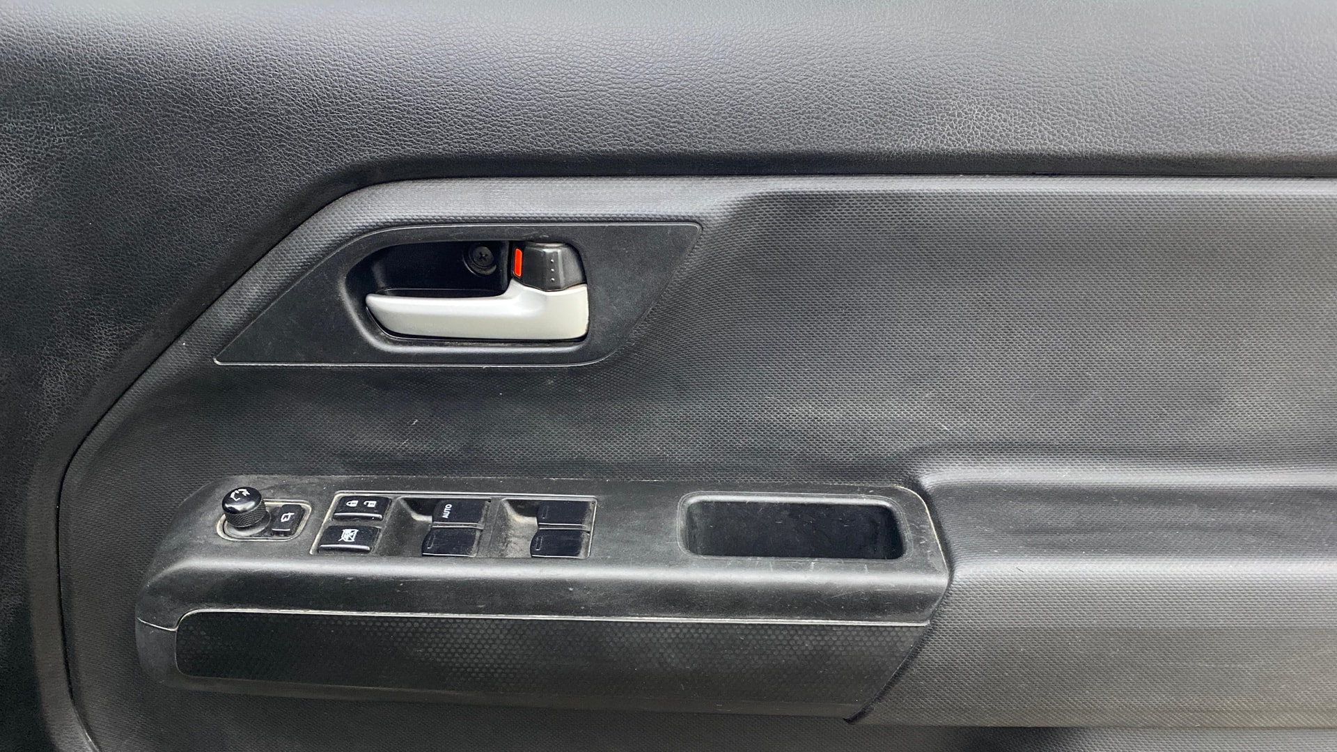 View 2020 Maruti Suzuki 1000 Base Variant Image 38 Used 2020 Maruti Suzuki 1000 Base Variant Image 38