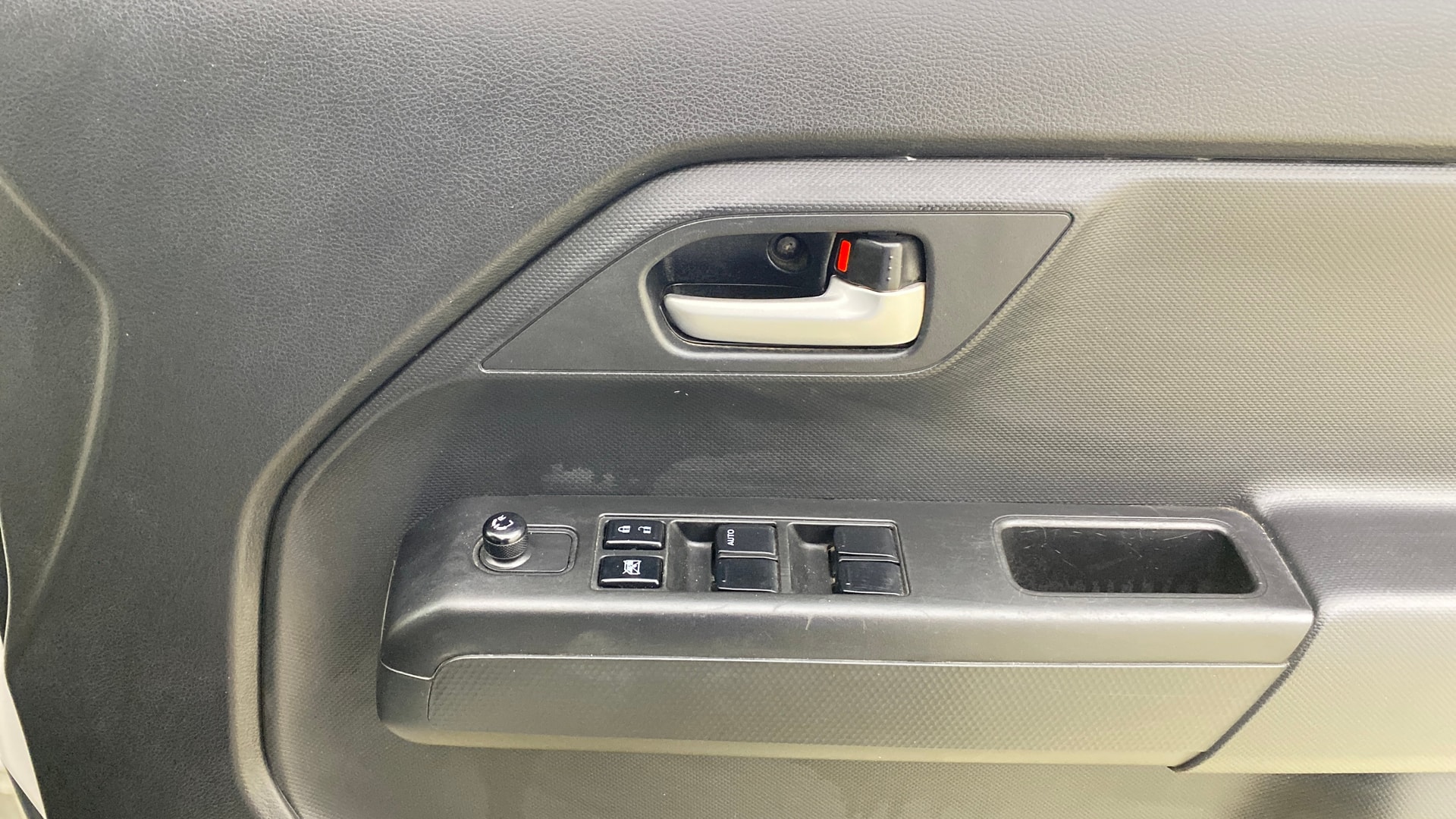 View 2020 Maruti Suzuki 1000 Base Variant Image 32 Used 2020 Maruti Suzuki 1000 Base Variant Image 32