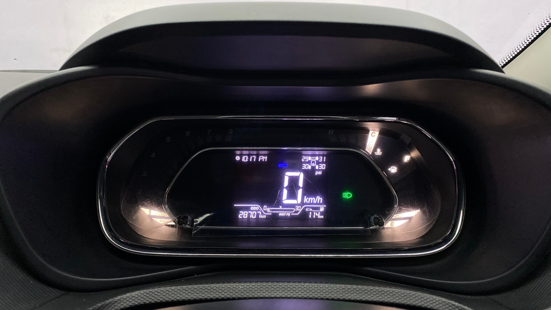 View 2021 Tata Nexon Revotron XE Image 36 Used 2021 Tata Nexon Revotron XE Image 36