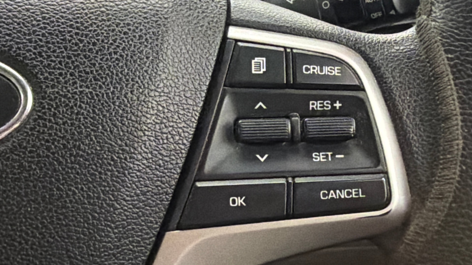 View 2019 Hyundai Verna 1.6 VTVT SX Image 3 Used 2019 Hyundai Verna 1.6 VTVT SX Image 3