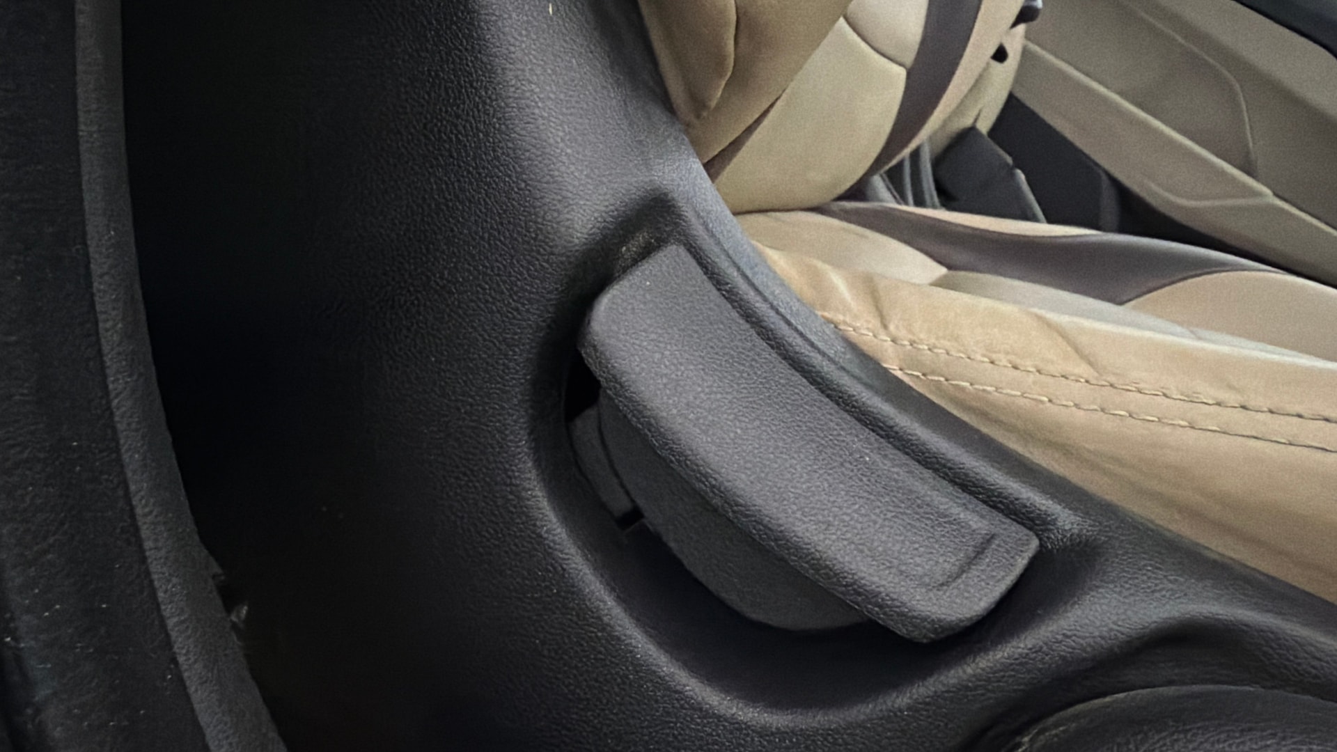 View 2019 Hyundai Verna 1.6 VTVT SX Image 19 Used 2019 Hyundai Verna 1.6 VTVT SX Image 19