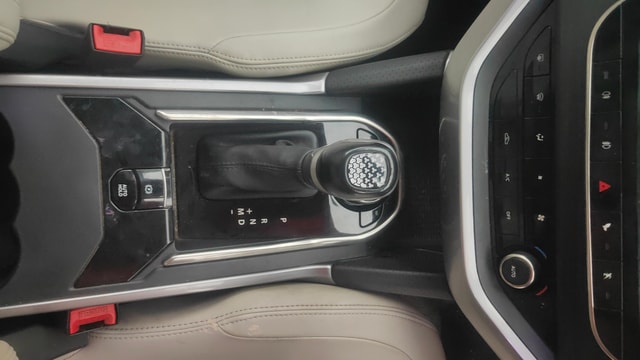 View Tata Safari Image 44 Used Tata Safari Image 44