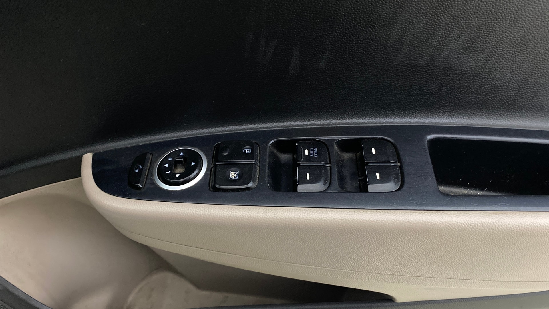 View 2016 Hyundai Xcent S Anniversary Edition Petrol Image 32 Used 2016 Hyundai Xcent S Anniversary Edition Petrol Image 32