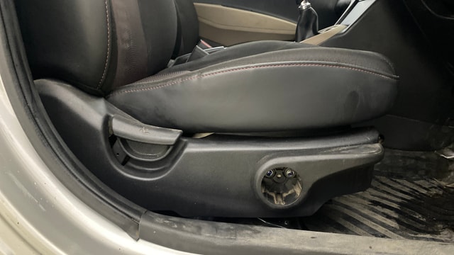View Hyundai Xcent Image 18 Used Hyundai Xcent Image 18