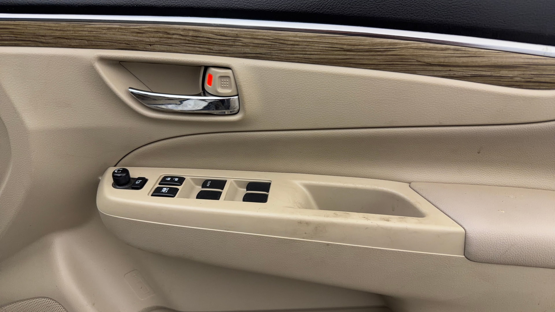 View 2018 Maruti Suzuki 1000 Base Variant Image 34 Used 2018 Maruti Suzuki 1000 Base Variant Image 34