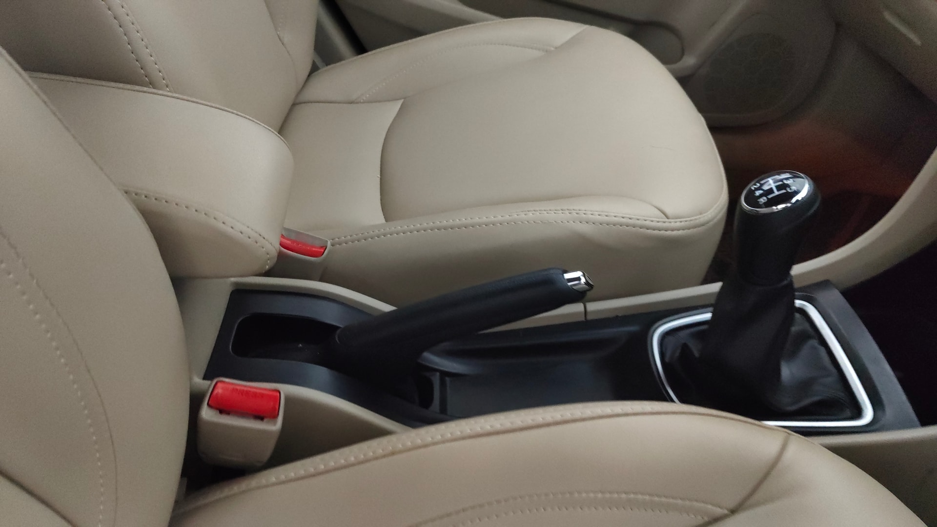 View 2019 Maruti Suzuki 1000 Base Variant Image 40 Used 2019 Maruti Suzuki 1000 Base Variant Image 40