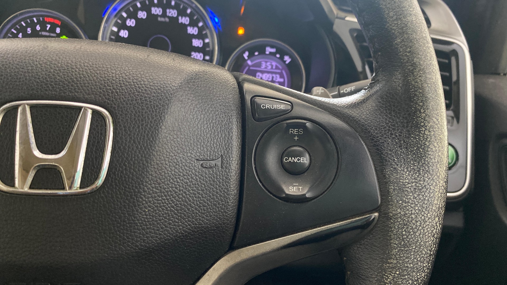 View 2016 Honda City ZX MT Diesel Anniversary Edition Image 3 Used 2016 Honda City ZX MT Diesel Anniversary Edition Image 3