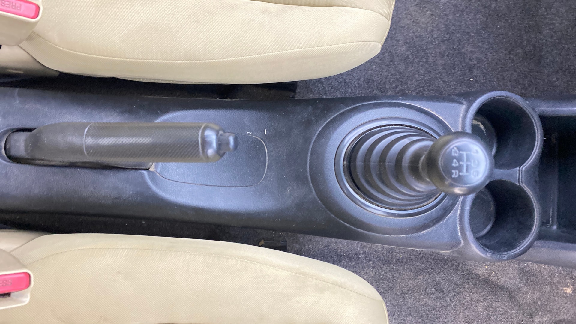 View 2015 Honda Amaze E MT Petrol BS IV Image 37 Used 2015 Honda Amaze E MT Petrol BS IV Image 37