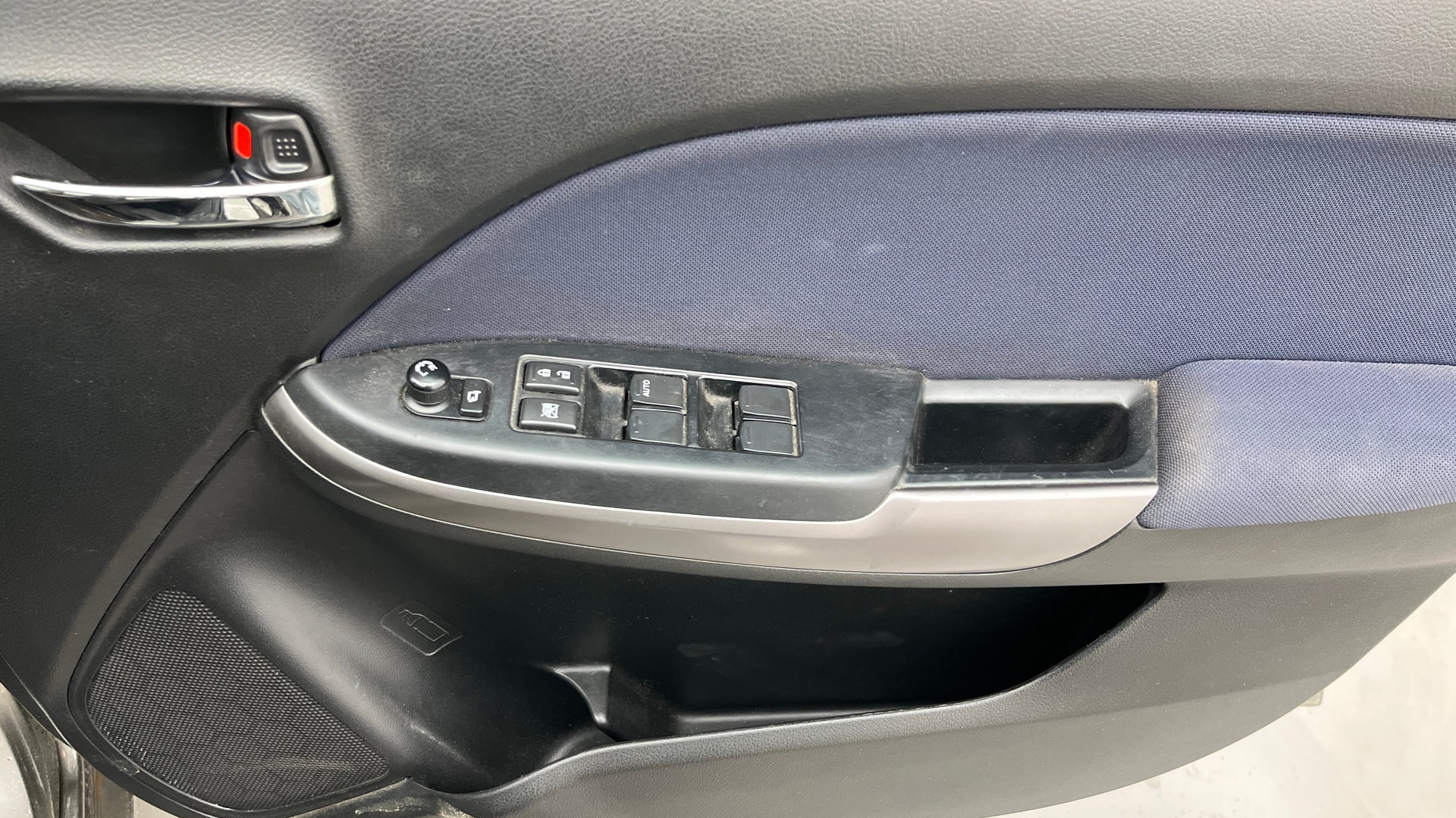 View 2019 Maruti Suzuki 1000 Base Variant Image 38 Used 2019 Maruti Suzuki 1000 Base Variant Image 38