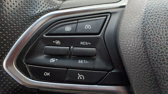 View MG Hector Image 3 Used MG Hector Image 3