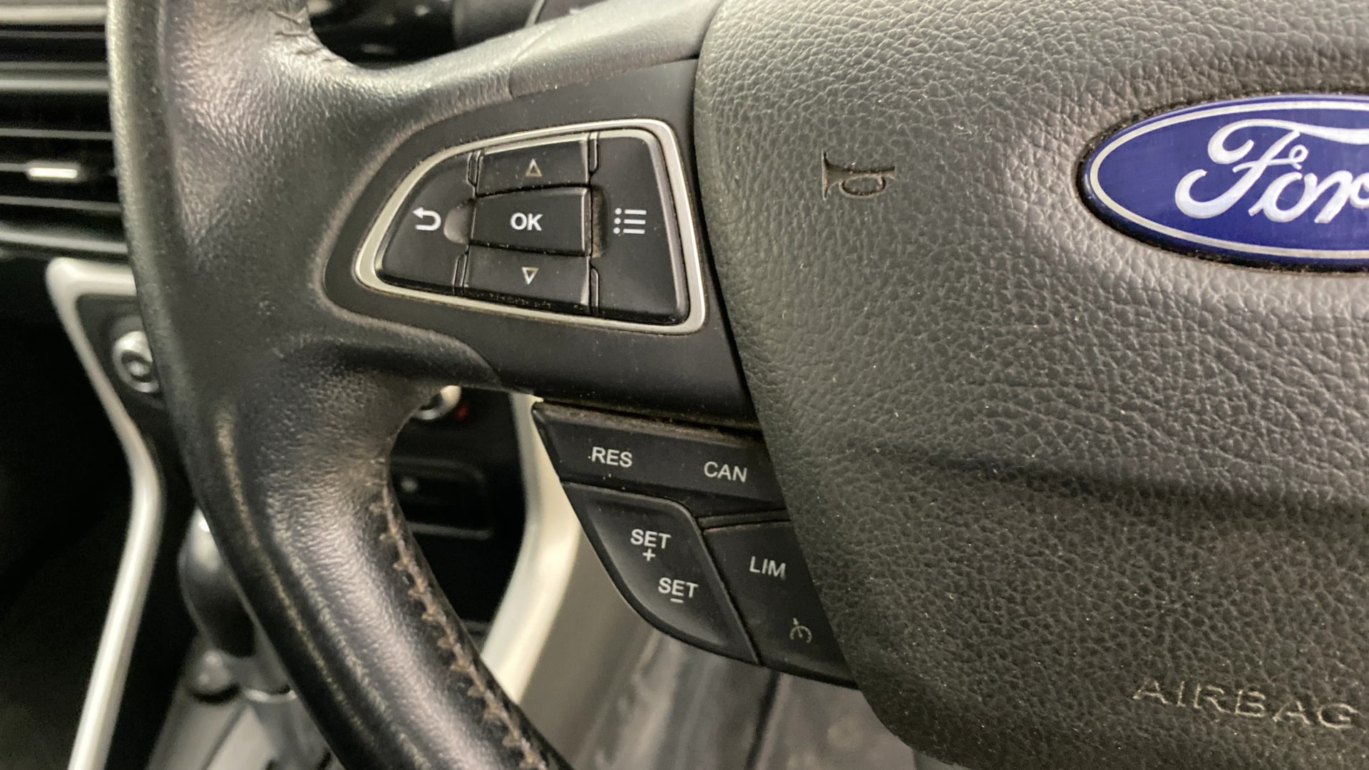 View 2018 Ford EcoSport 1.5 TDCi Diesel Ambiente BS IV Image 3 Used 2018 Ford EcoSport 1.5 TDCi Diesel Ambiente BS IV Image 3