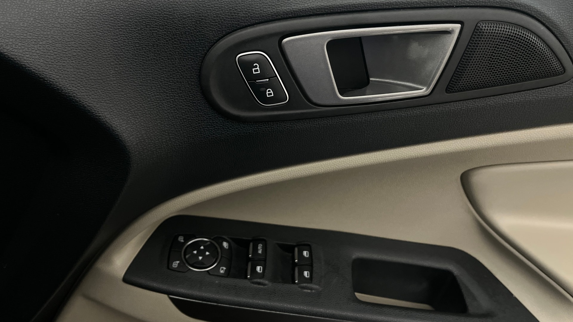 View 2020 Ford EcoSport 1.5 TDCi Diesel Ambiente BS IV Image 33 Used 2020 Ford EcoSport 1.5 TDCi Diesel Ambiente BS IV Image 33