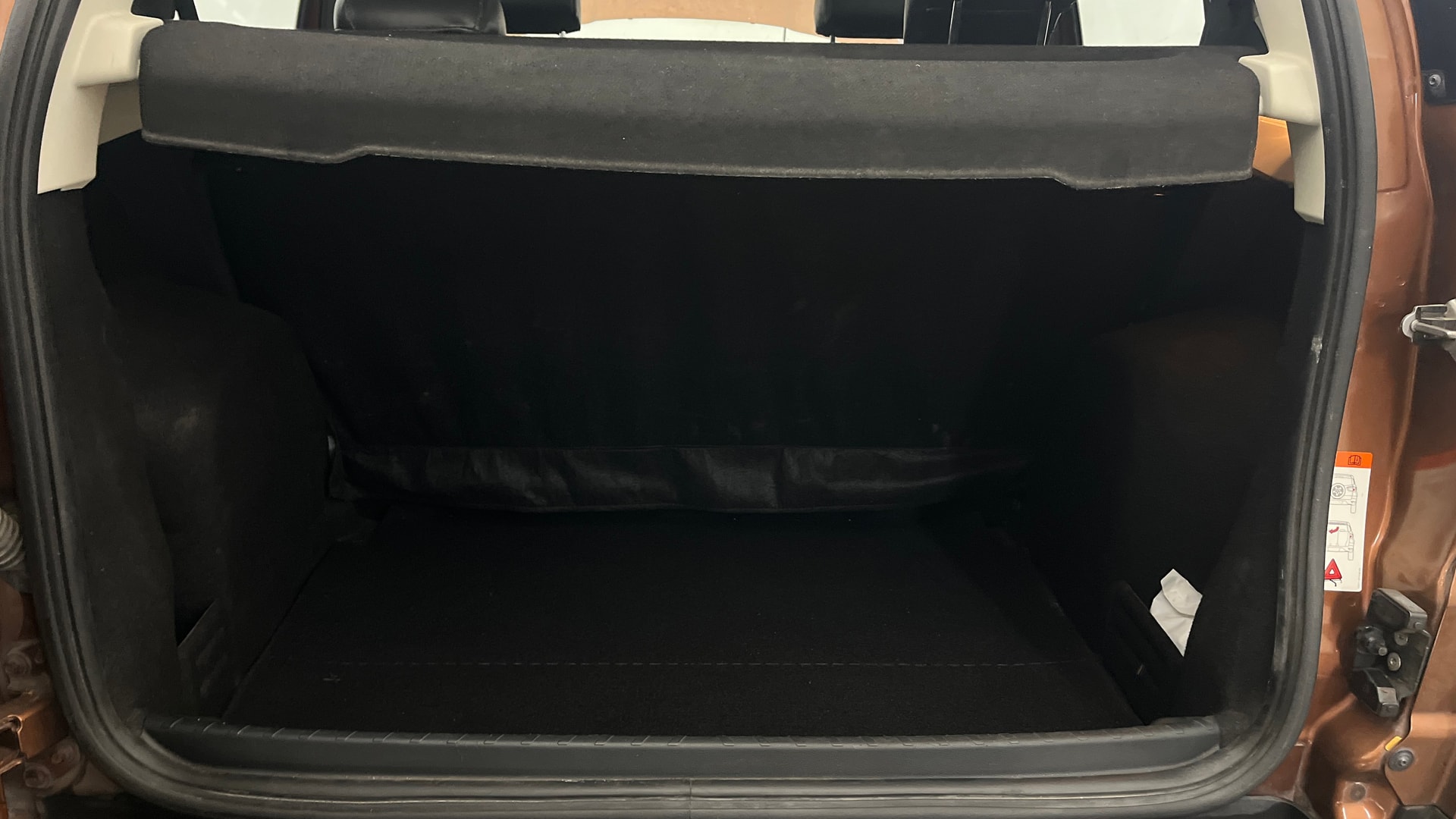 View 2020 Ford EcoSport 1.5 TDCi Diesel Ambiente BS IV Image 10 Used 2020 Ford EcoSport 1.5 TDCi Diesel Ambiente BS IV Image 10