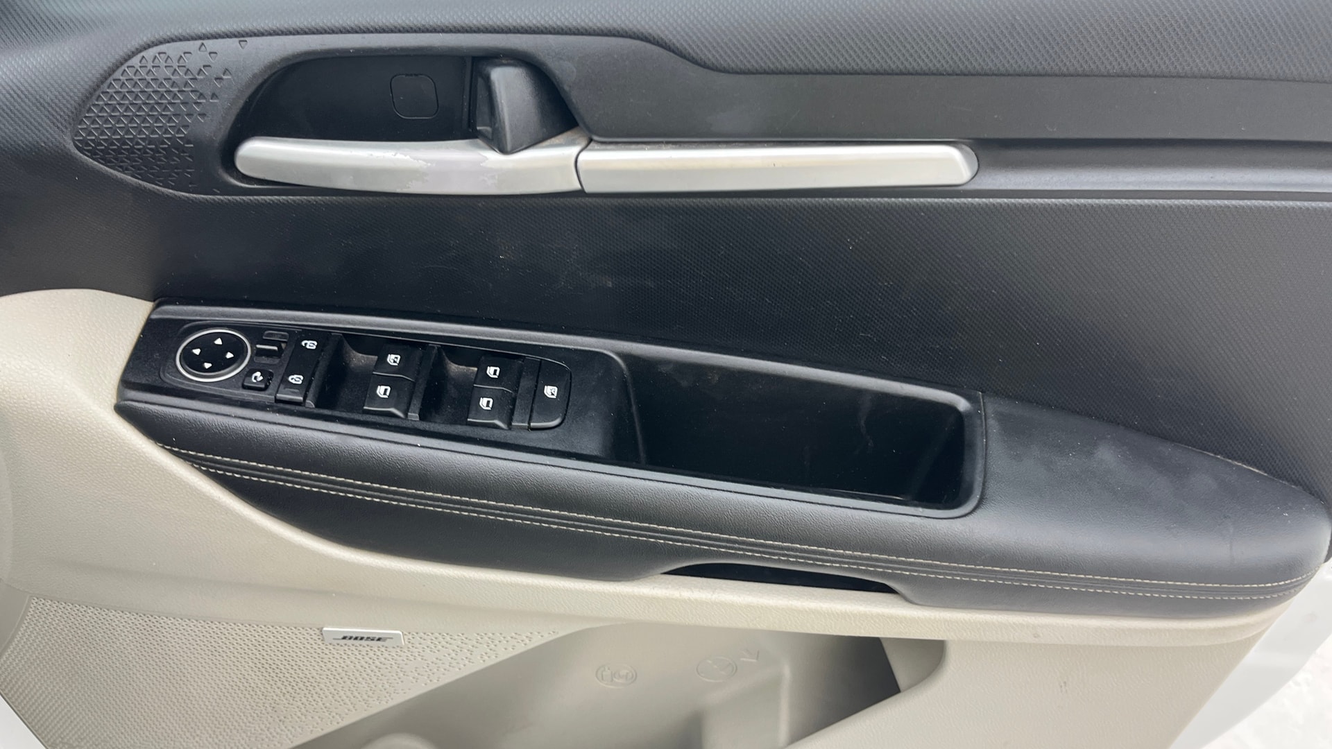 View 2020 Kia Sonet HTX Plus Diesel Image 40 Used 2020 Kia Sonet HTX Plus Diesel Image 40